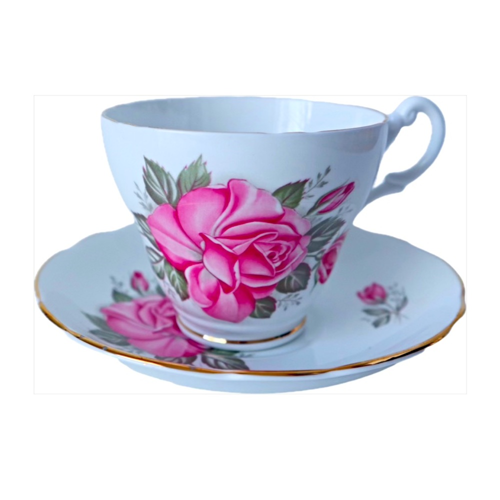 💕 Vintage English Royal Ascot Bone China tea cup &  saucer, rose w/gold trim